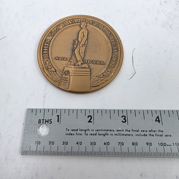 Vtg 1949 Bronze Coin Medallion Ewald Brothers Dairy MN 100 Years Paperweight - Picture 5 of 6